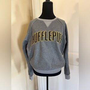 EUC Gray Harry Potter Hufflepuff Women's Sweatshirt